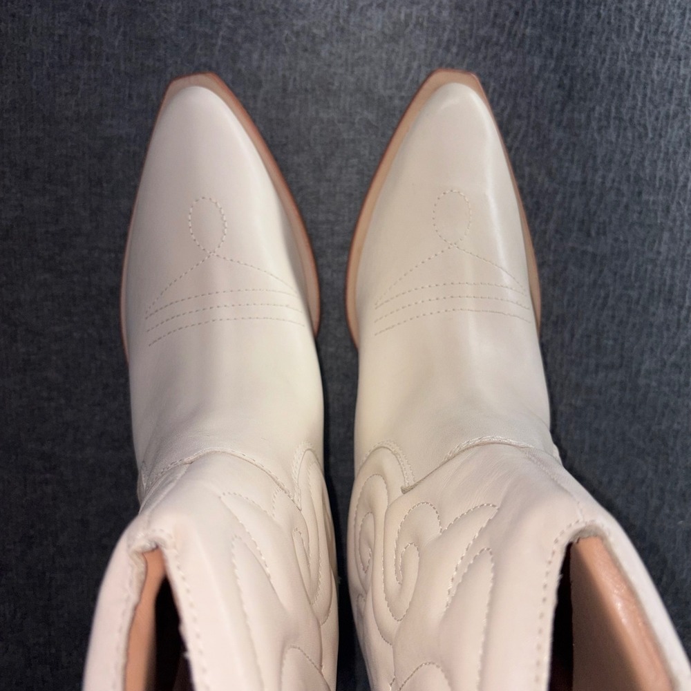Schutz Cream Leather Western Ankle Boots Pointed Toe Cuban Heel Size 9B - Picture 8 of 9